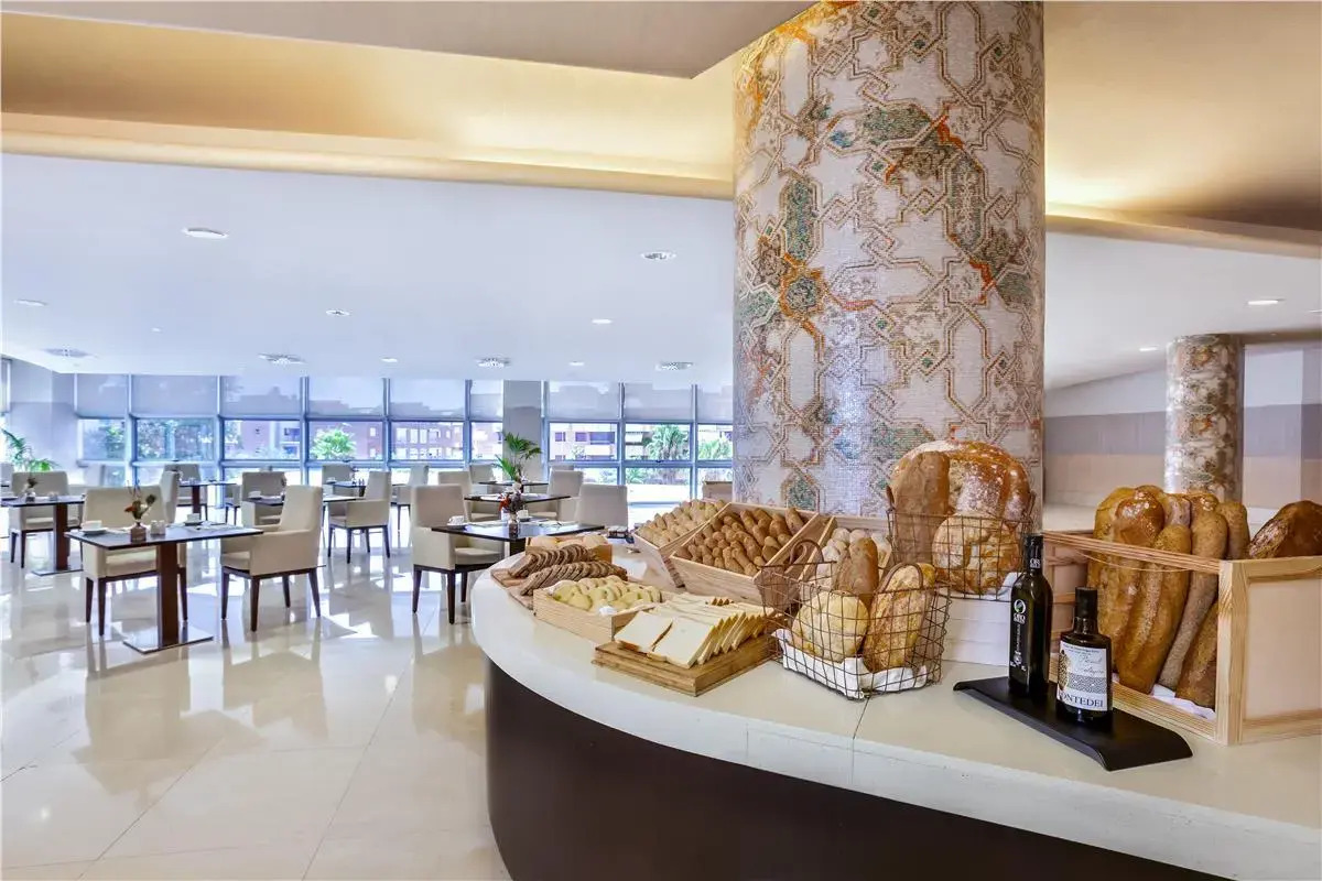 Foto - Barceló Granada Congress