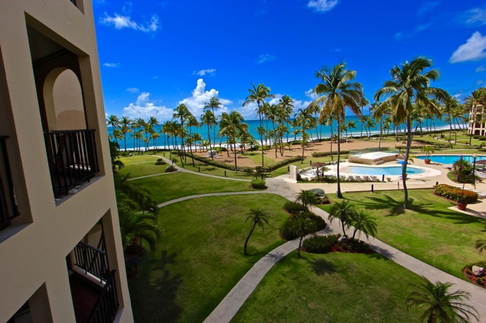 Sea Haven Serenity Villa in Crescent Beach Cb219