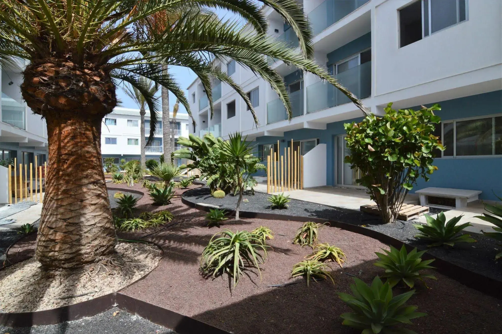 Photo - Bristol Sunset Beach - Holiday Apartments