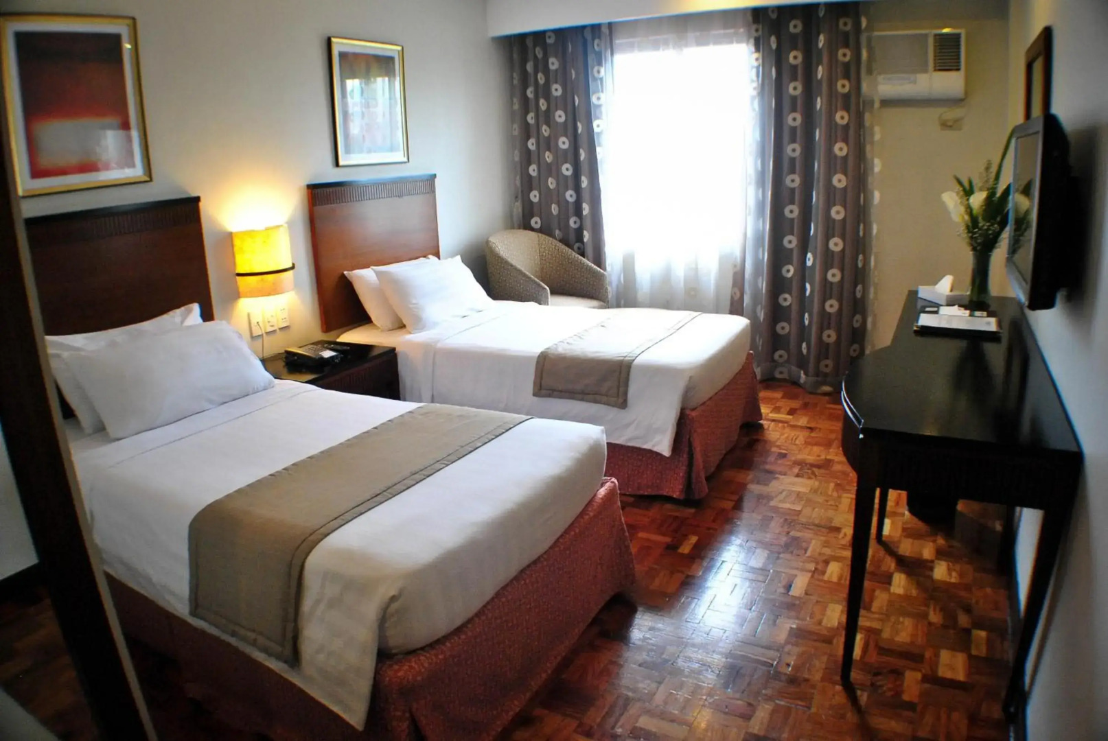 Photo - Fersal Hotel Neptune Makati