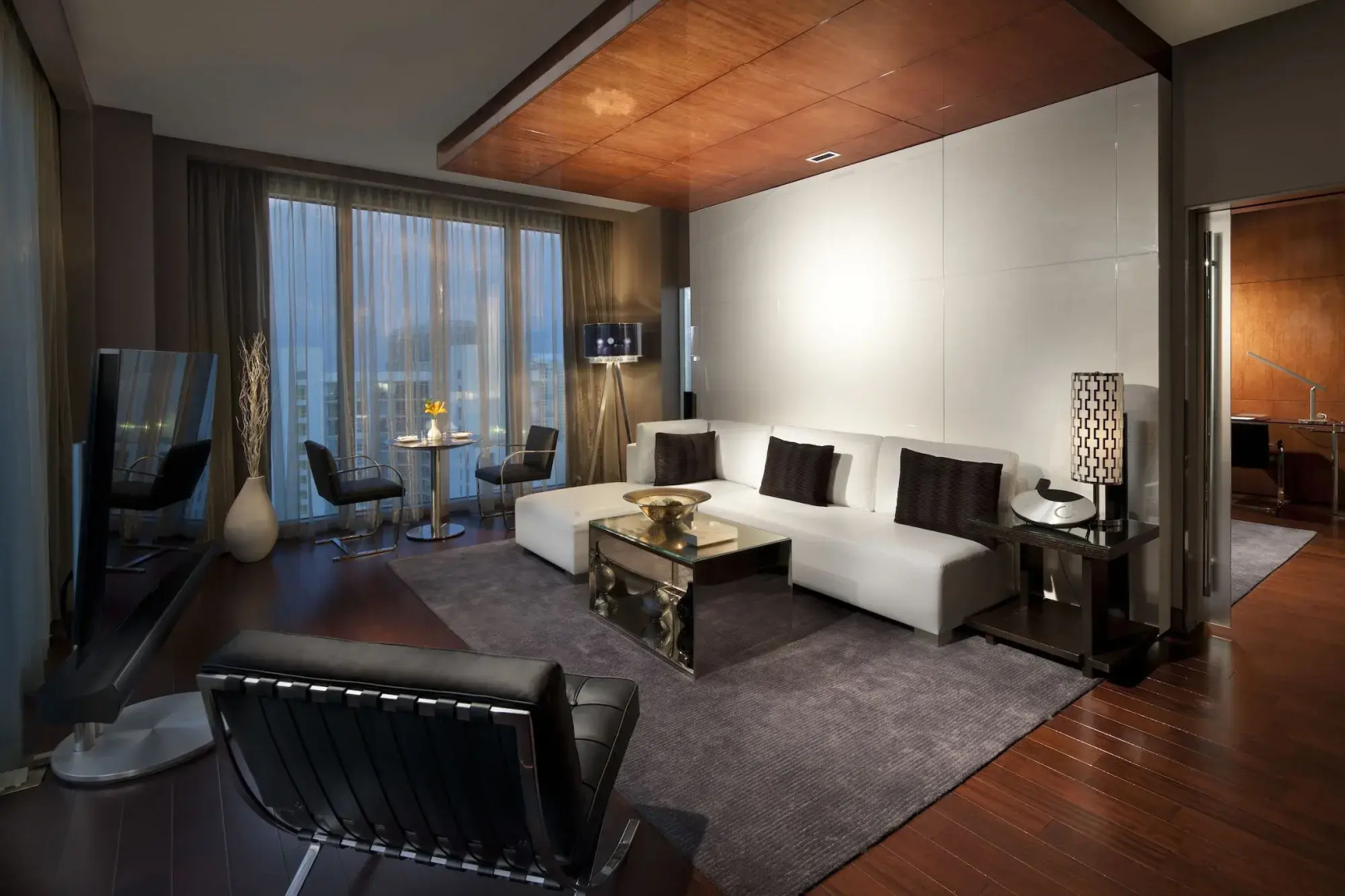 Photo - Hotel Beaux Arts, Autograph Collection