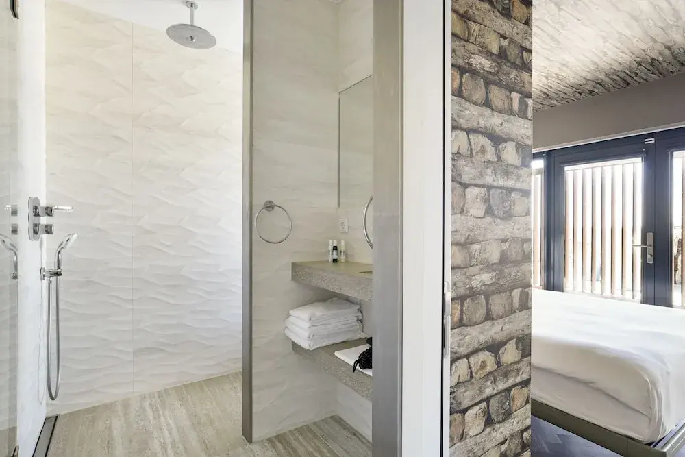 Photo - Beachhouse Hotel