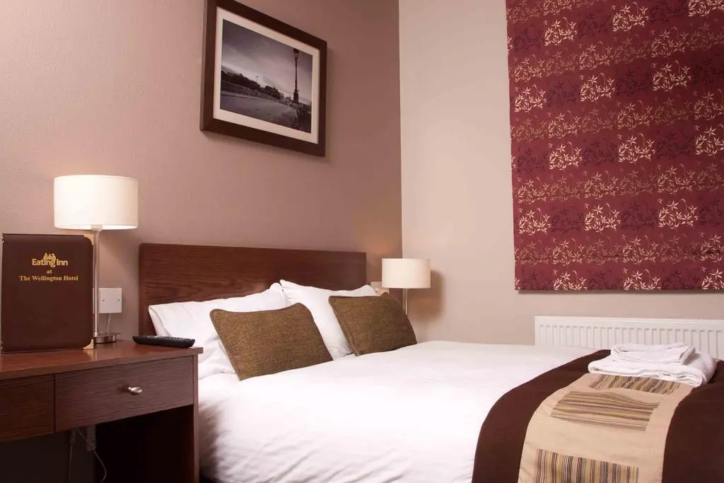 Photo - Wellington Hotel by Greene King Inns