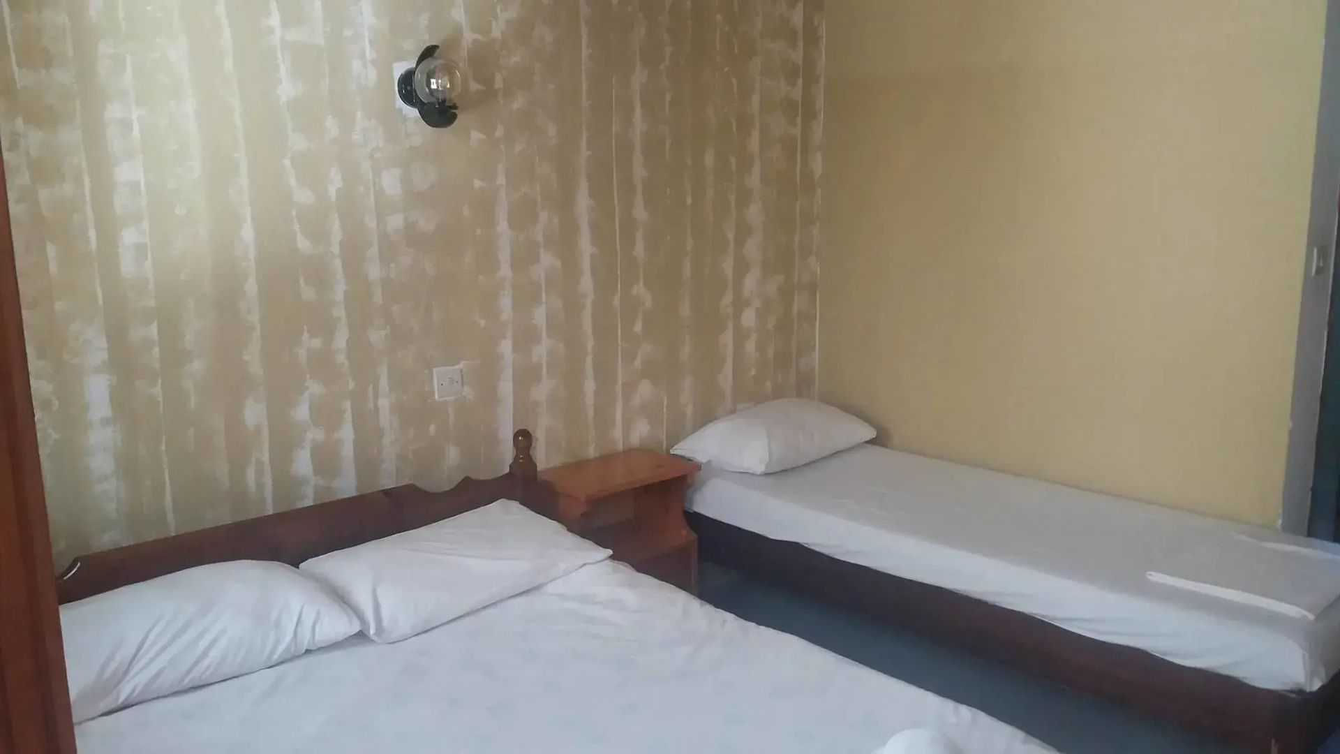 Photo - Wilde Rose Hotel