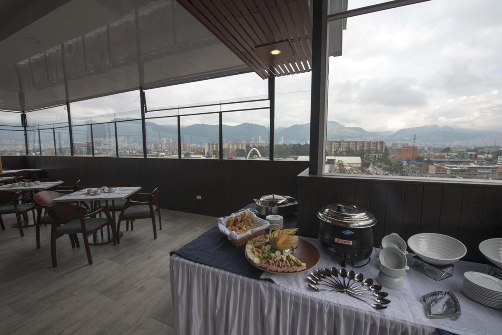 Photo - SM Grand Hotel