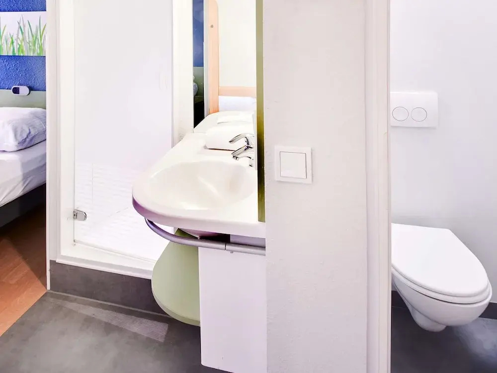 Photo - B&B HOTEL Wiesbaden-Ost