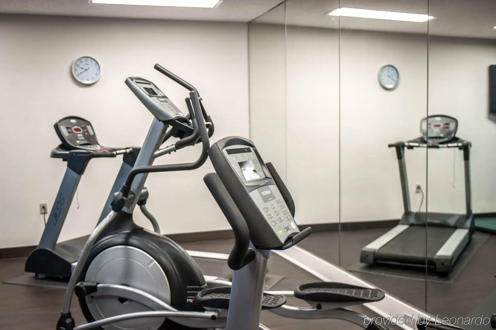 Photo - Comfort Suites Nashville Airport - BNA