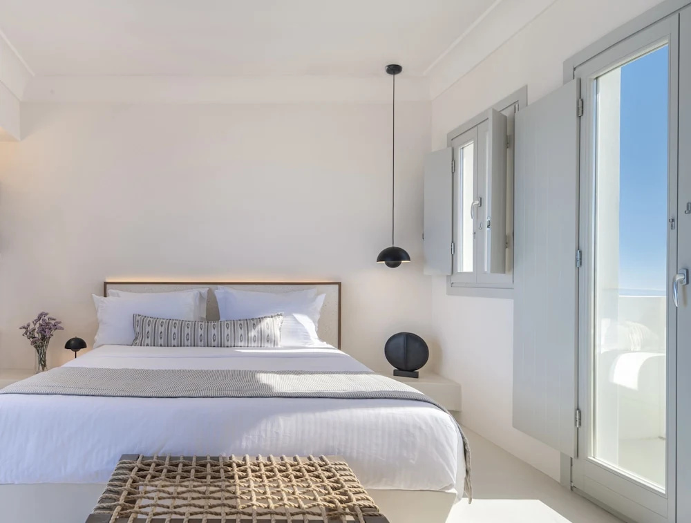 Photo - Akra Suites & Spa