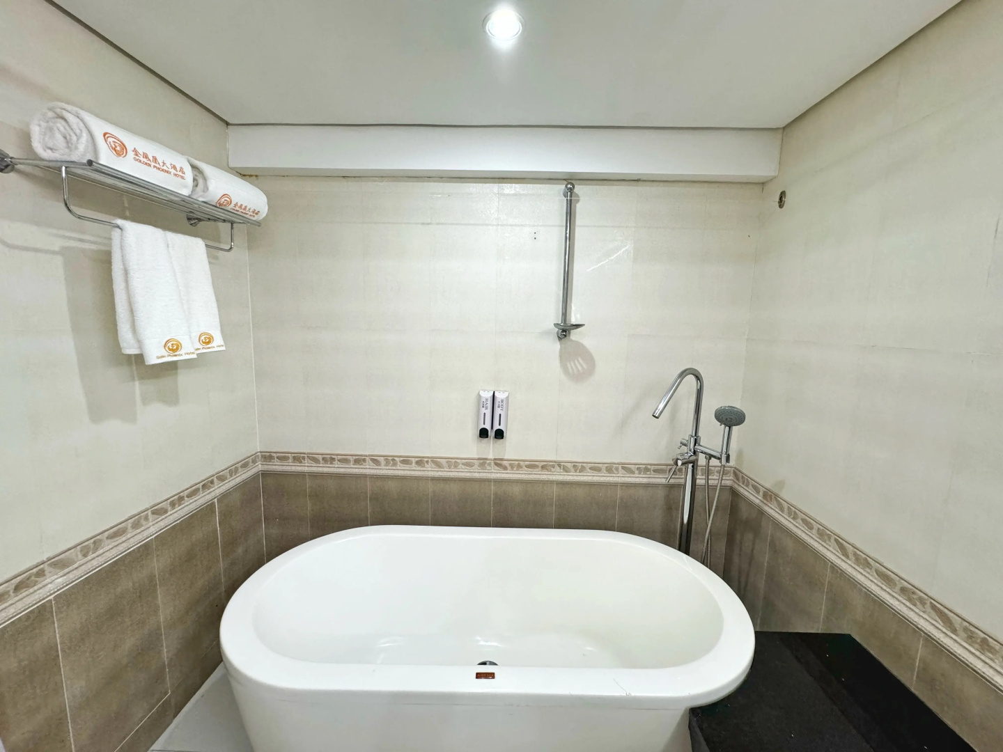 Photo - Golden Phoenix Hotel Boracay