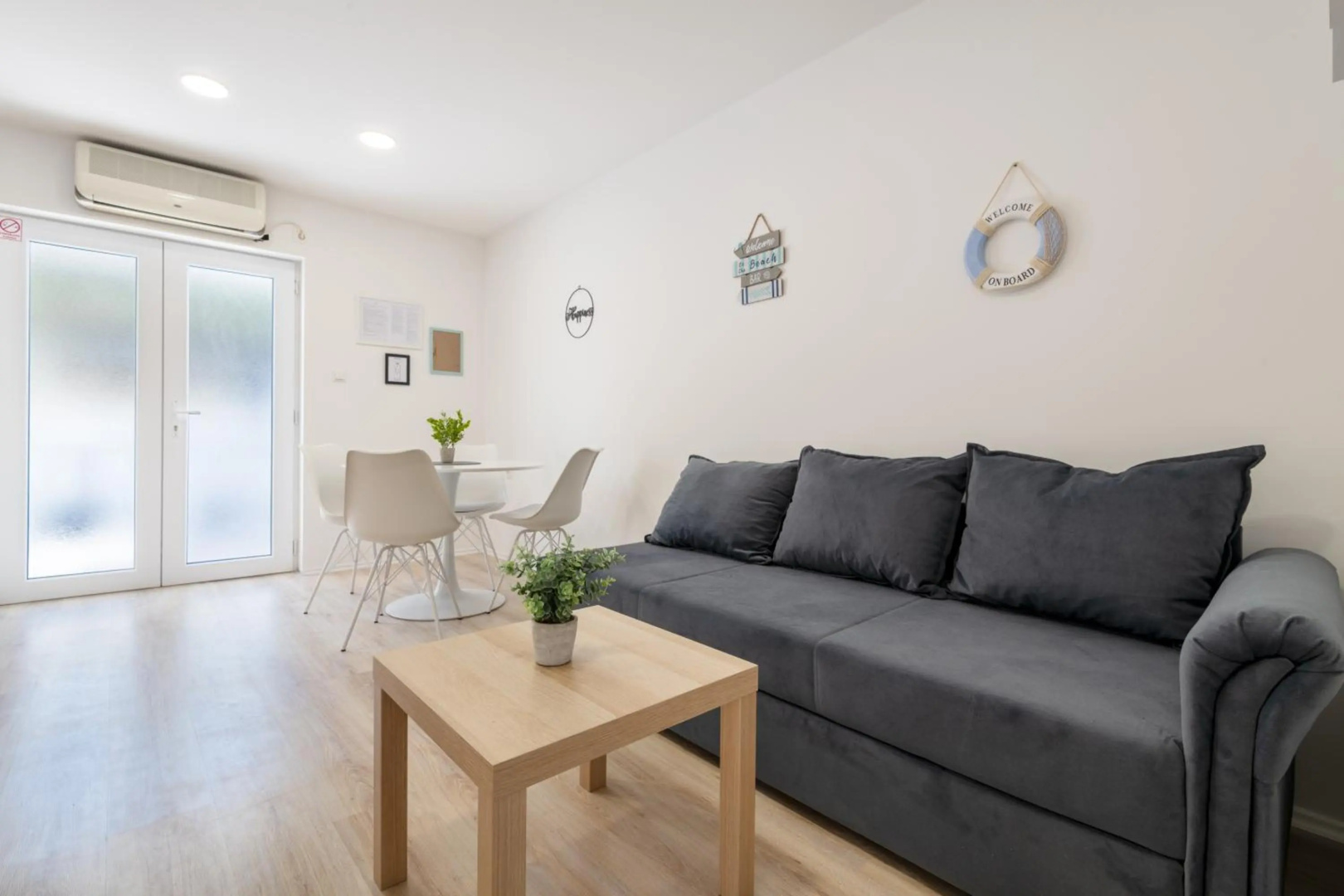 Apartments Malalu