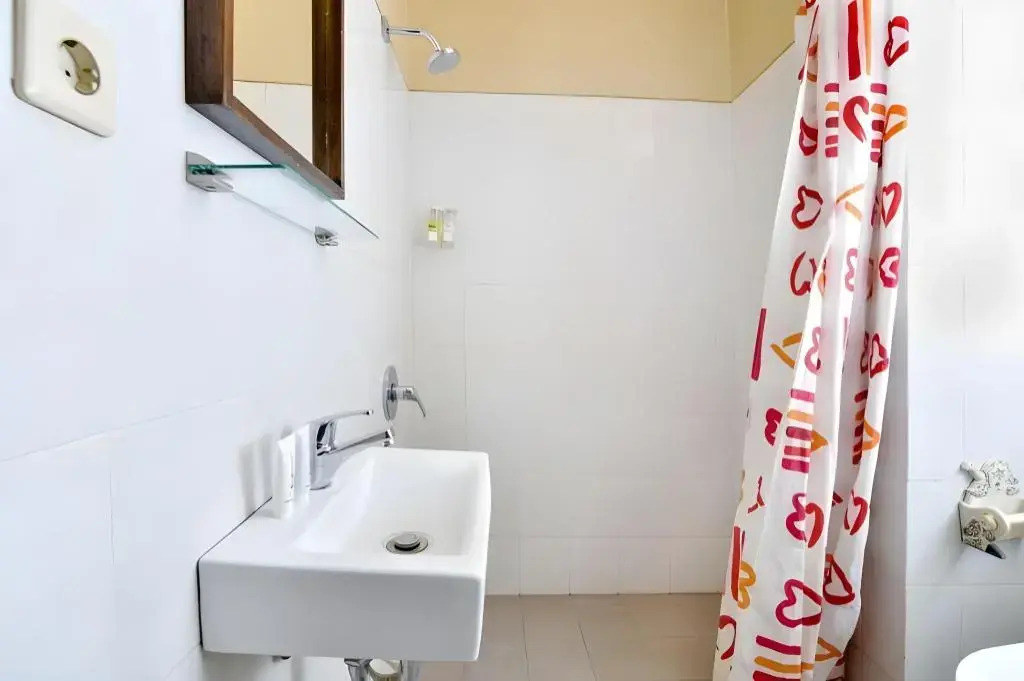 Foto - RedDoorz near Pantai Sanur Bali