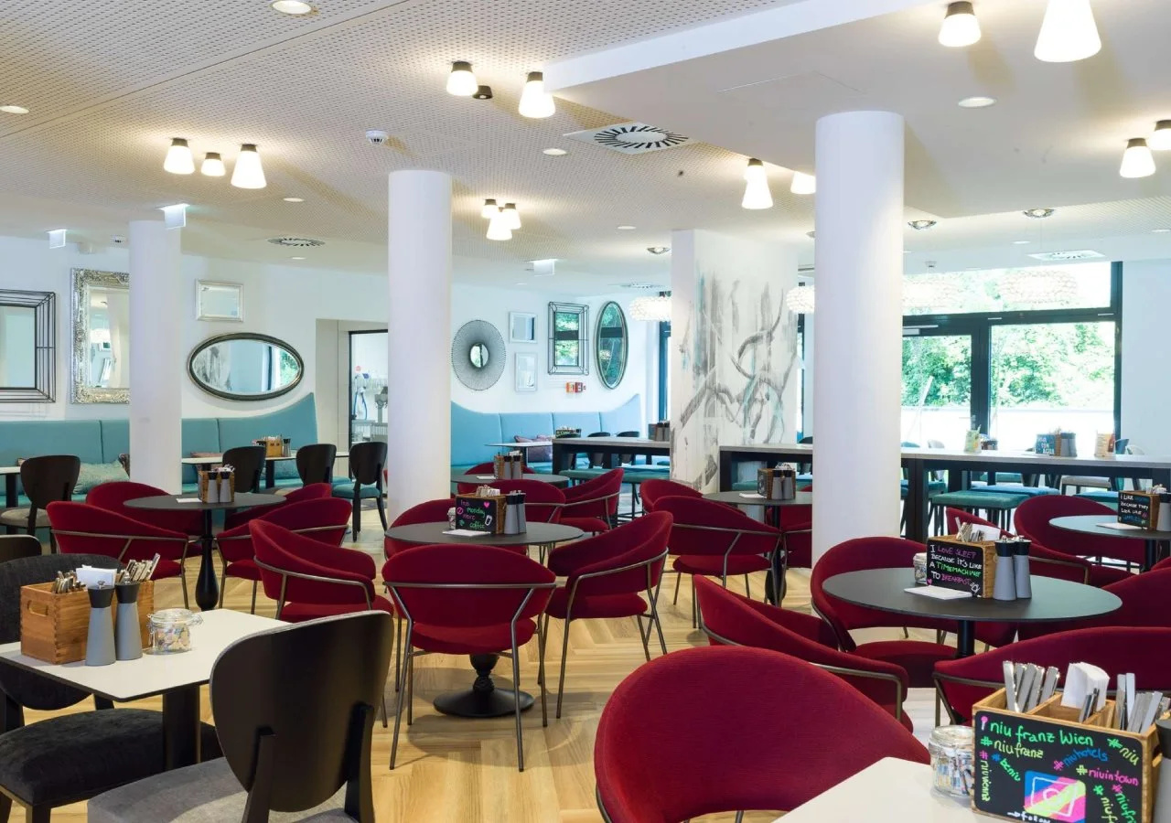 Foto - Holiday Inn — the niu, Franz Vienna