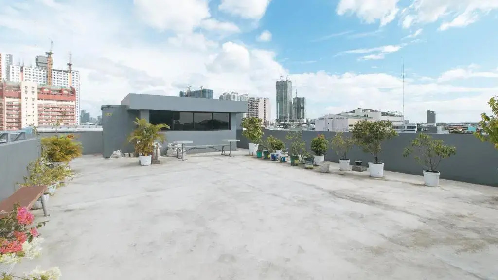 Photo - RedDoorz Plus at Evangelista Street Makati