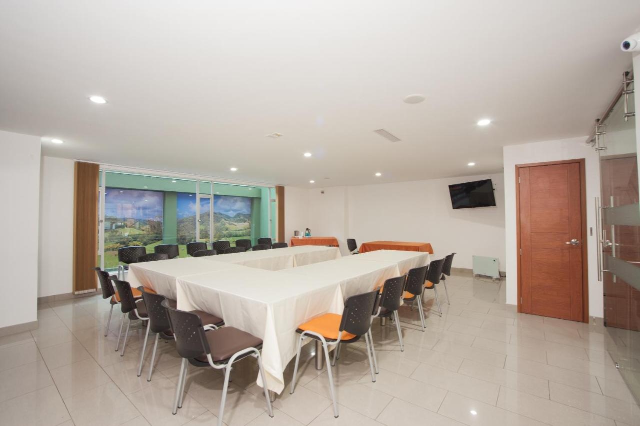 Photo - Hotel Castellana 100