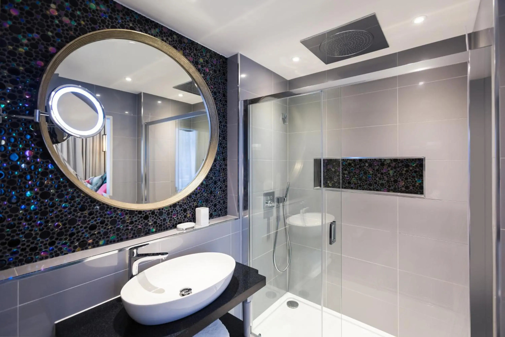 Foto - Premier Inn Dubai International Airport - An Emirates Group Company