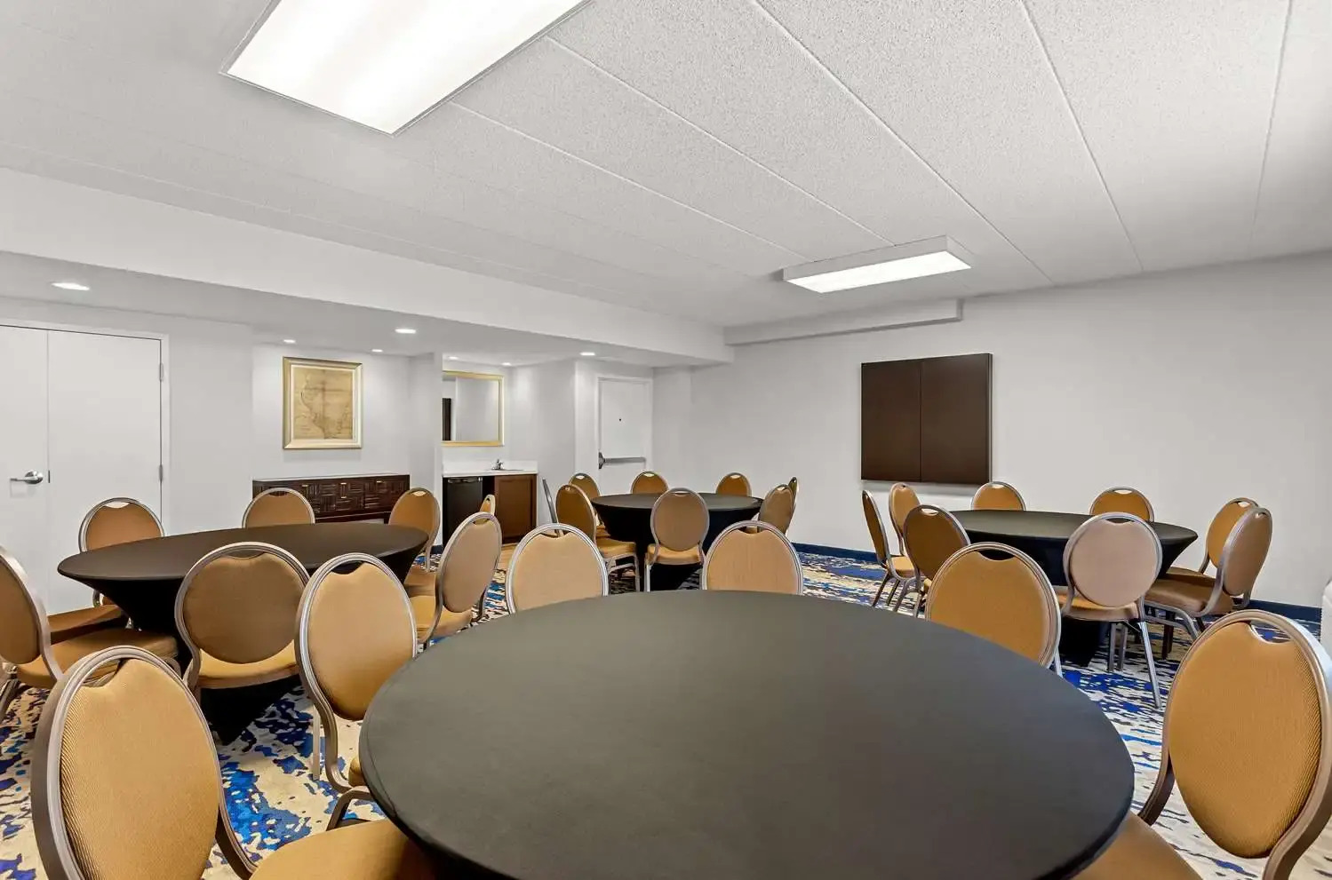 Photo - Hampton Inn Chicago-Naperville