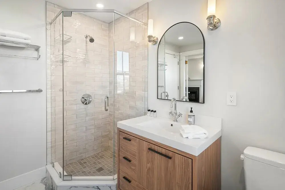 Photo - Charlesgate Suites