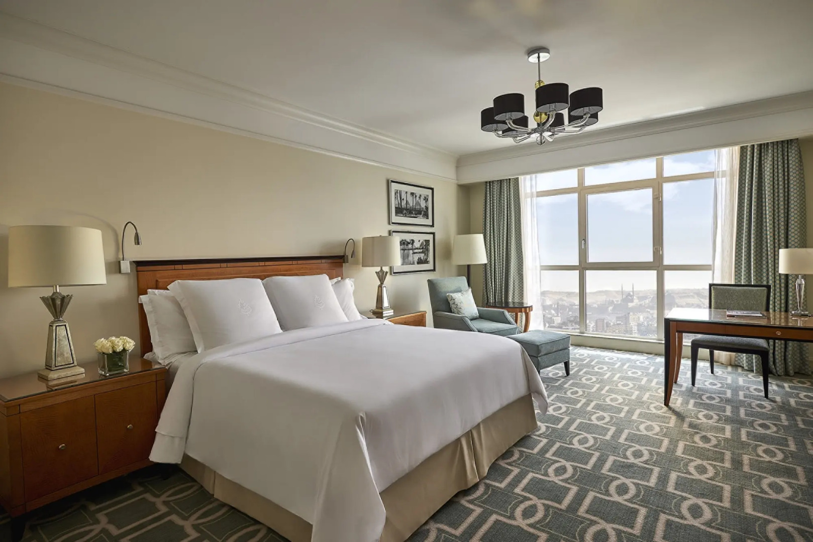 Photo - Four Seasons Hotel Cairo at Nile Plaza