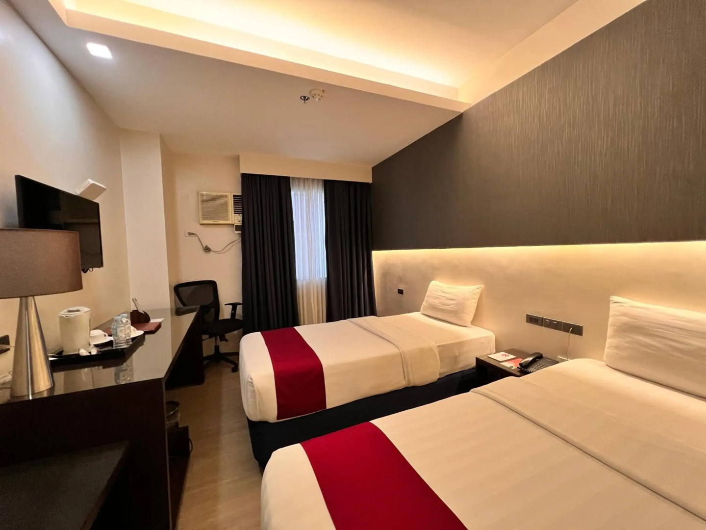 Foto - Sarrosa International Hotel and Residential Suites