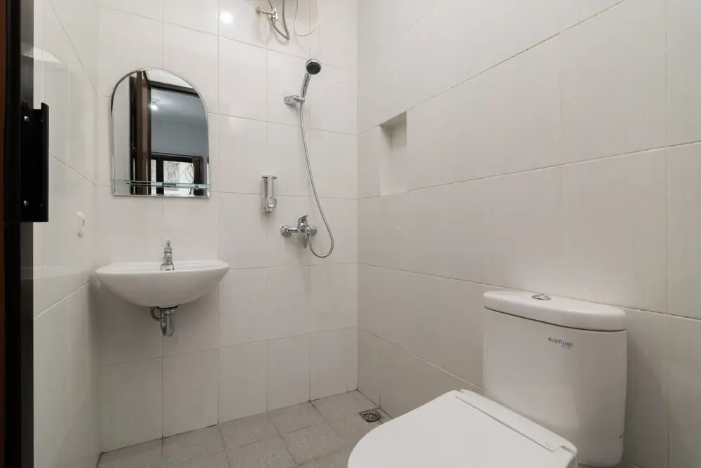 Foto - Urbanview Hotel Pasar Baru Jakarta by RedDoorz