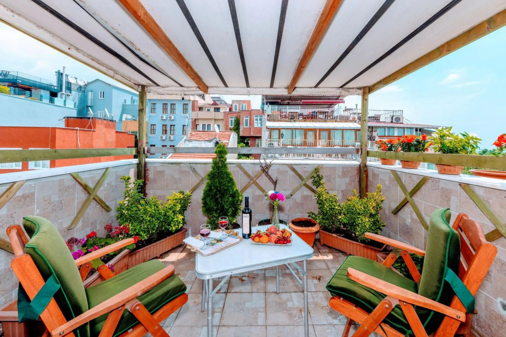 Photo - Walnut Shell Hotel