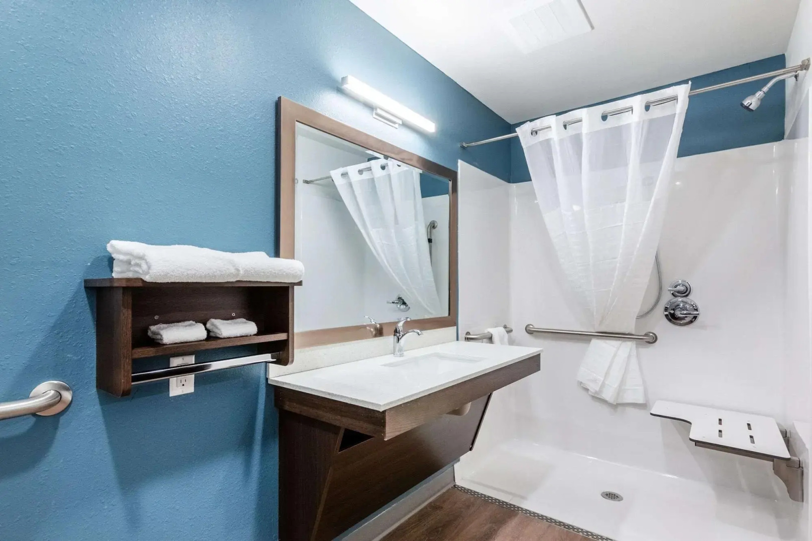 Photo - WoodSpring Suites Indianapolis Airport South