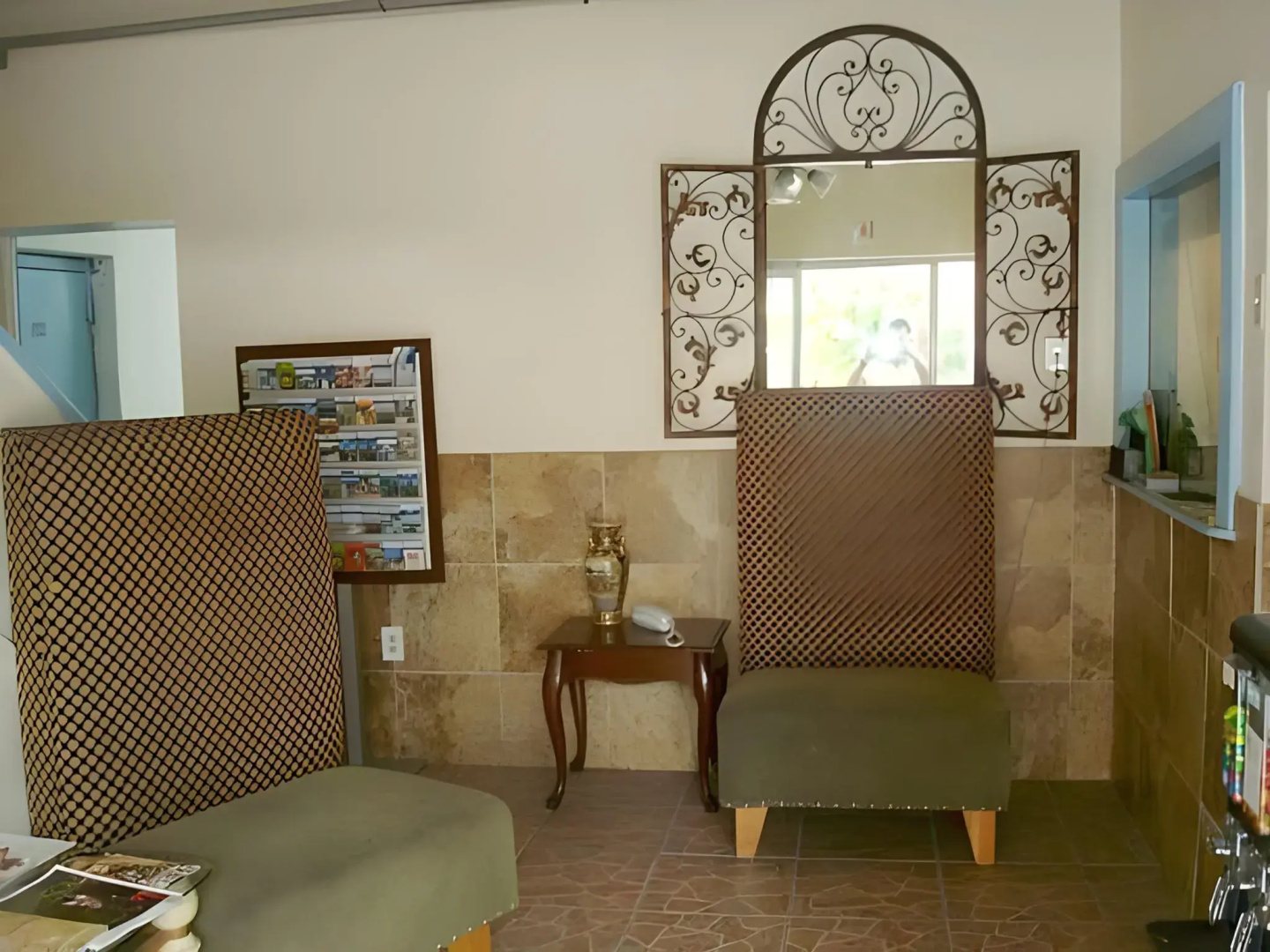Photo - Miami Springs Inn