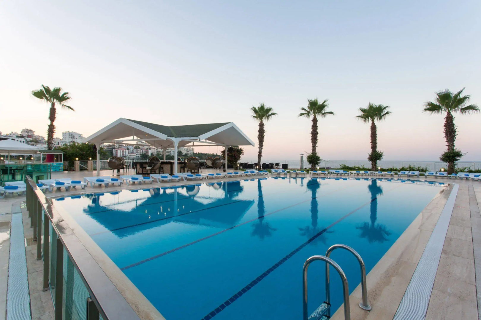 Foto - Falcon Hotel