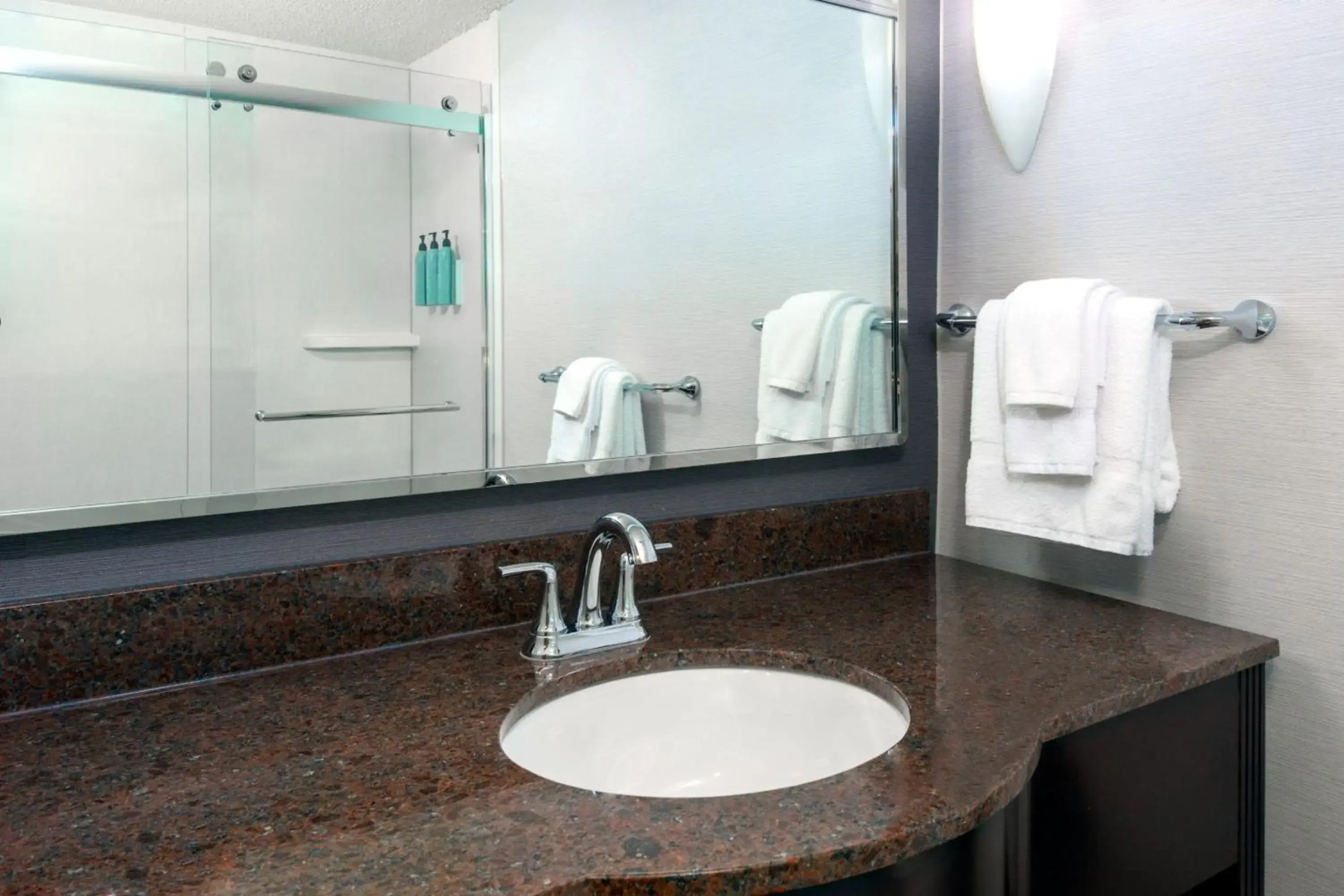 Photo - Courtyard by Marriott Sarasota at University Town Center