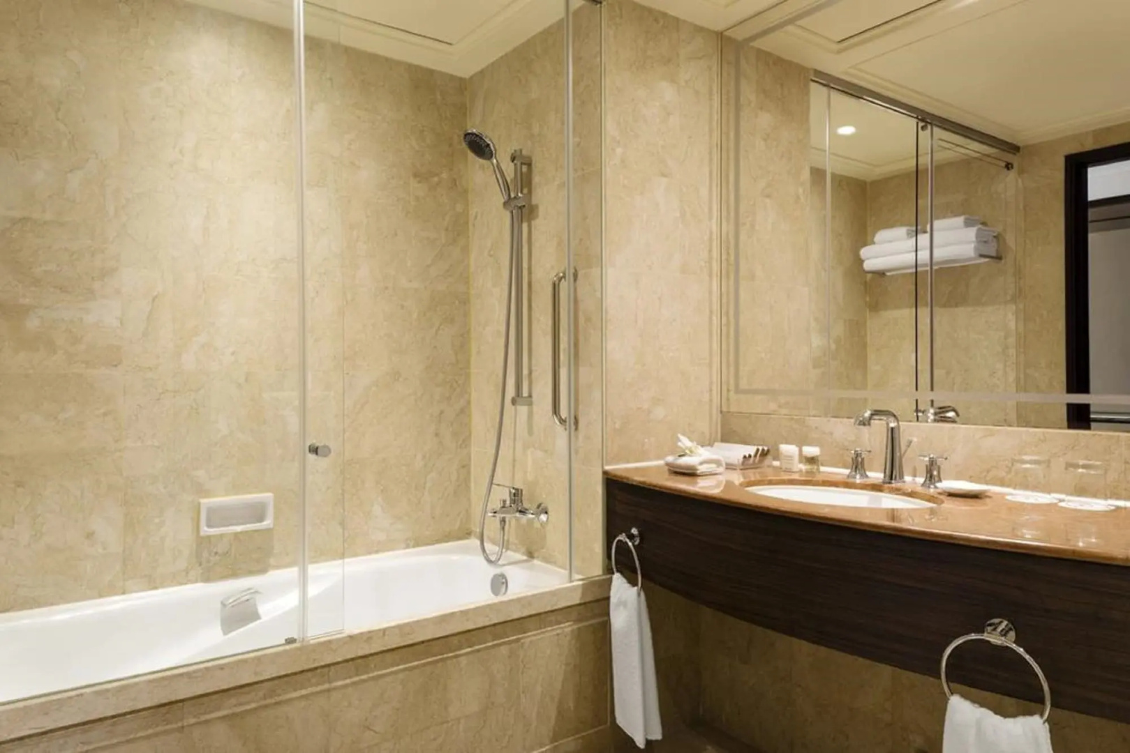 Foto - Hong Kong Gold Coast Hotel