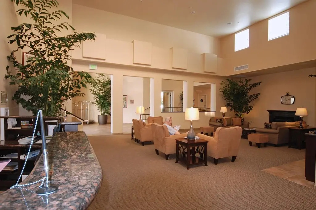 Photo - Palm Mountain Resort & Spa