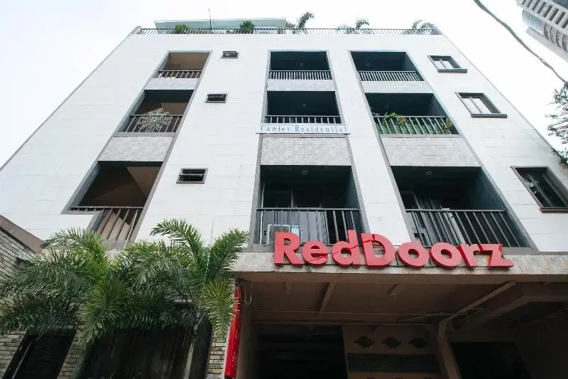 Foto - RedDoorz Plus at Canley Residential