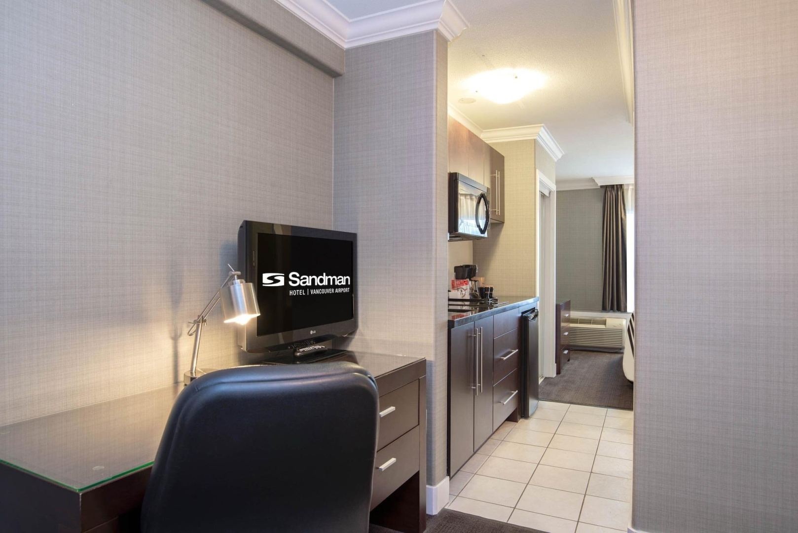 Foto - Sandman Hotel & Suites Vancouver Airport