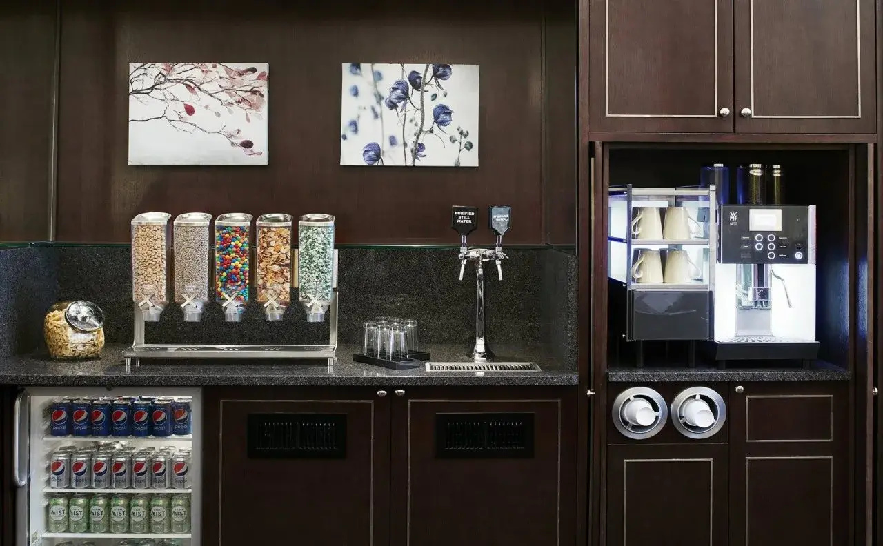 Foto - Newly Renovated Rooms at Club Quarters Hotel Times Square, New York