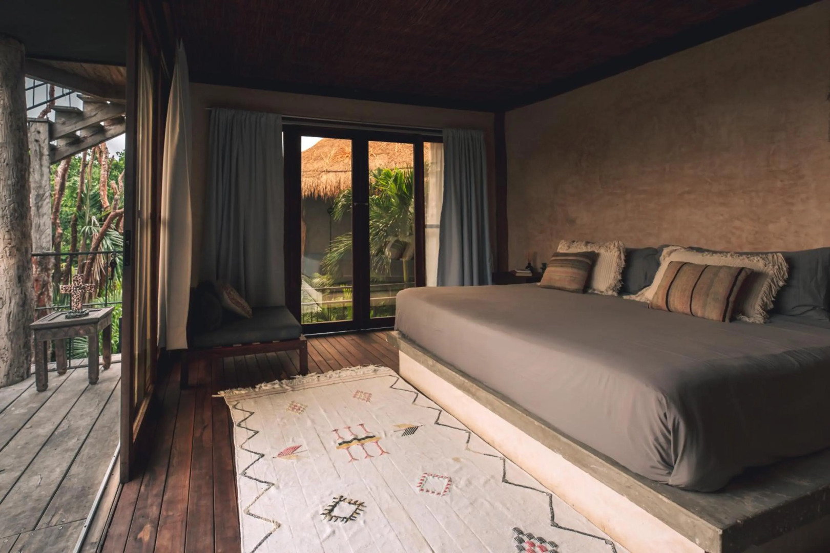 Photo - Radhoo Tulum