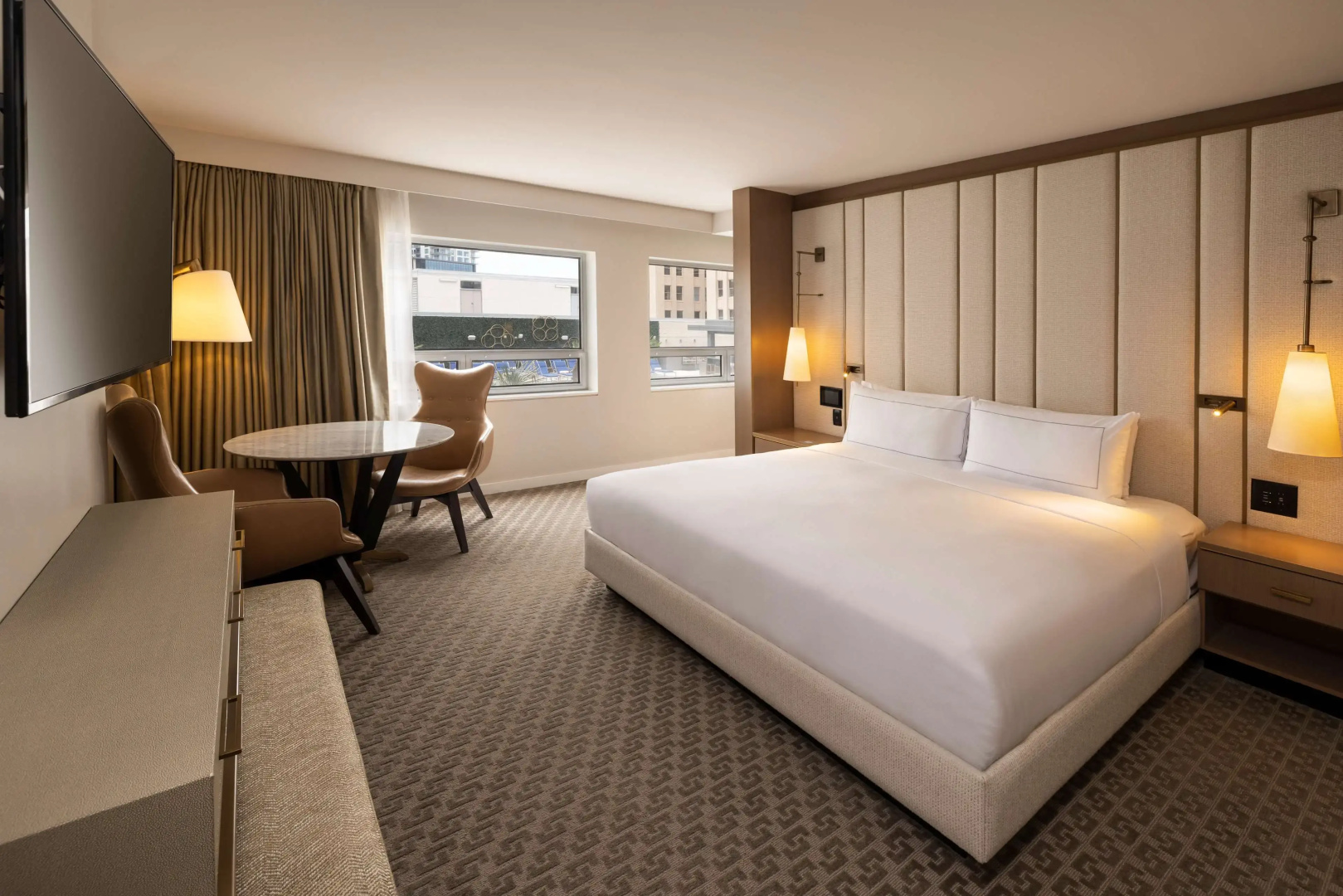 Photo - The Statler Dallas Curio Collection By Hilton
