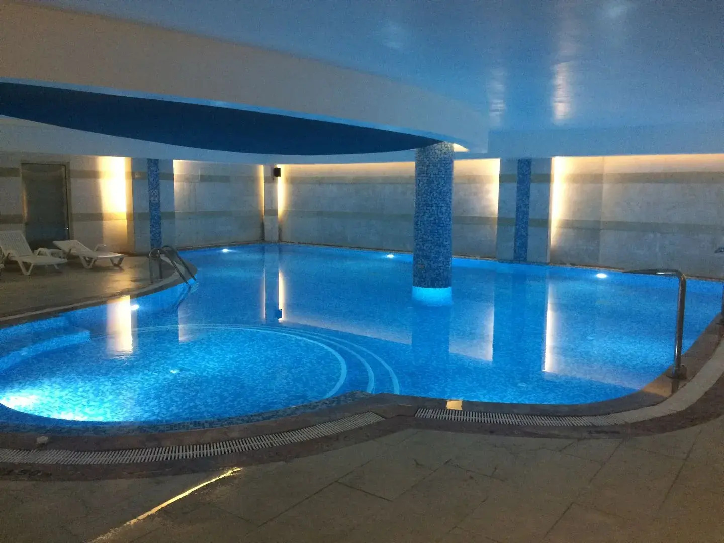 Photo - Golden Lotus Hotel