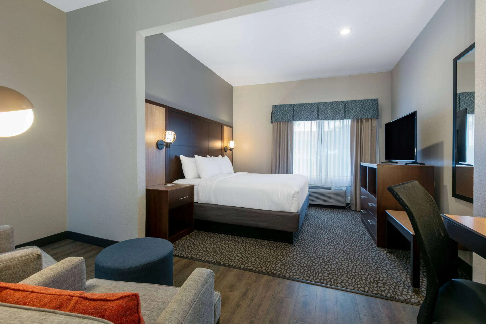 Photo - Wingate by Wyndham DFW / North Irving