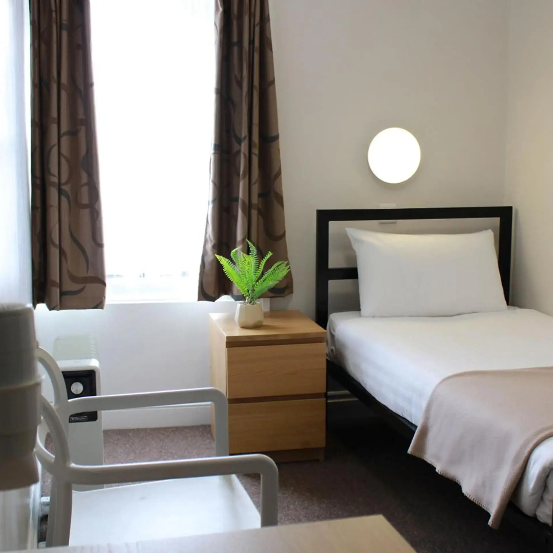 Photo - Lords Hotel