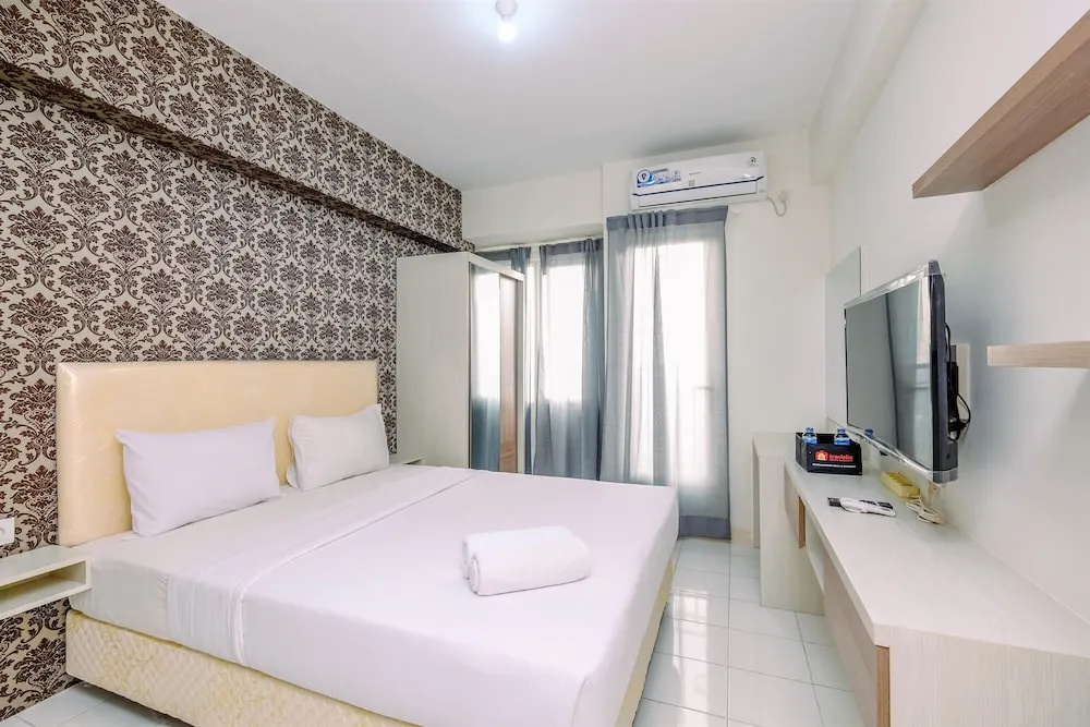 Fancy and Nice Studio Apartment at Podomoro Golf View