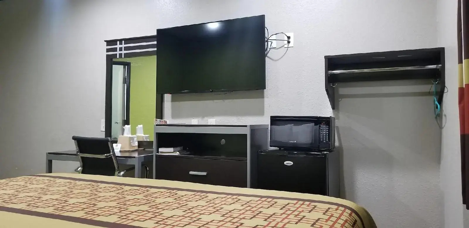 Photo - Motel 6 Humble, TX - Houston International Airport