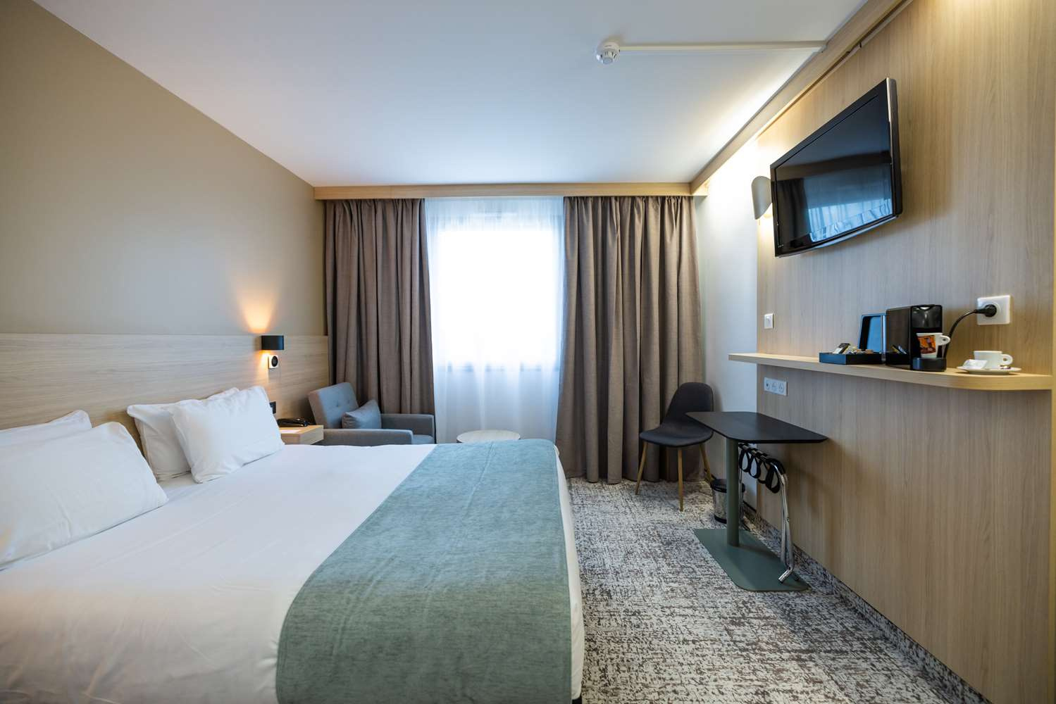 Photo - Sure Hotel by Best Western Bordeaux Lac