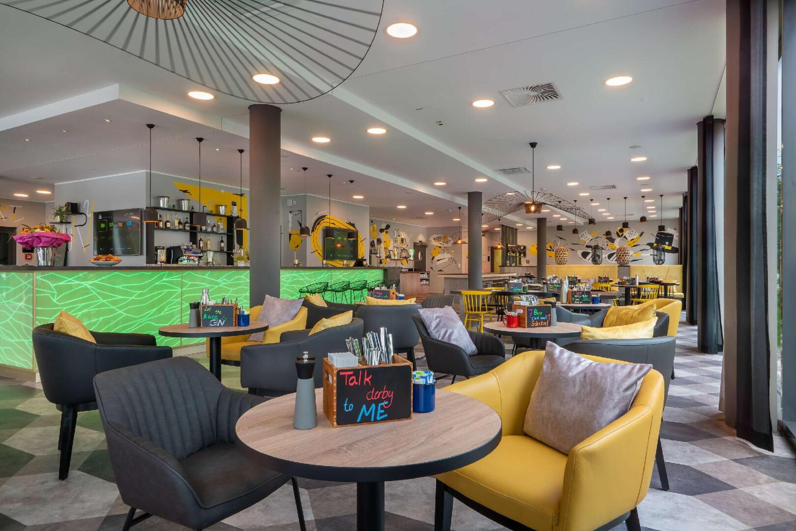 Photo - Holiday Inn - the niu, Fury Aschheim Messe by IHG