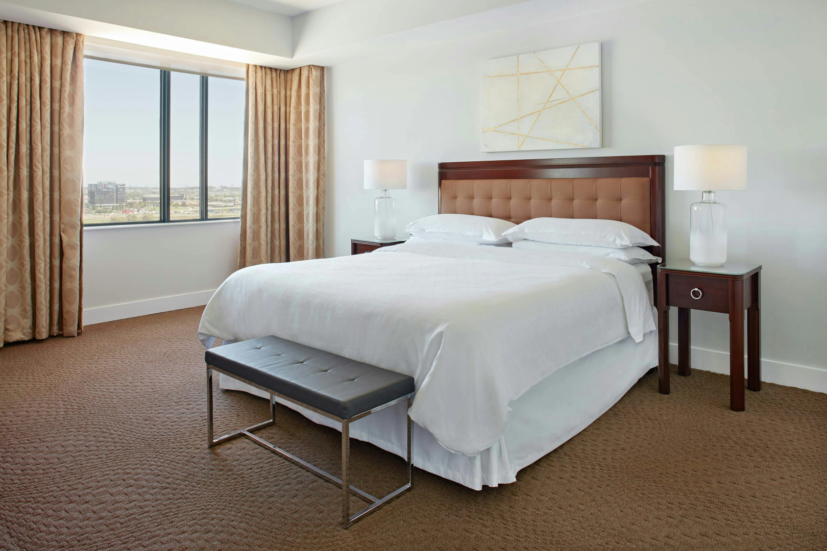 Photo - Sheraton Parkway Toronto North Hotel & Suites