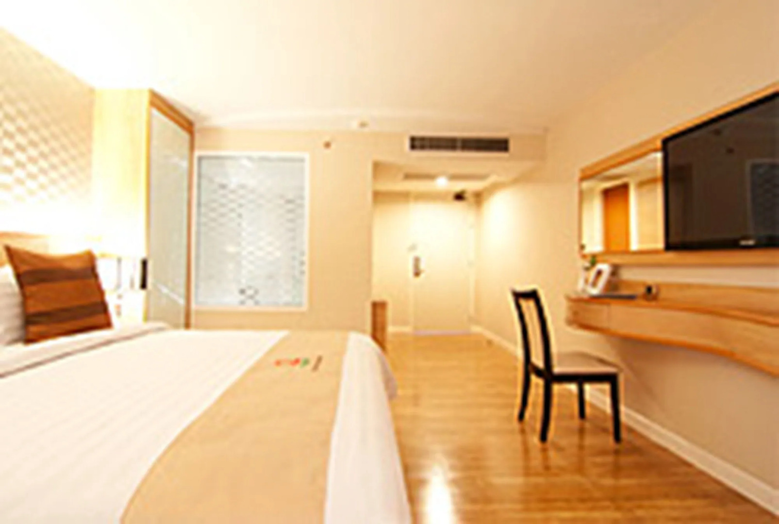 Photo - Grand Lord Boutique Hotel -Srinakarin