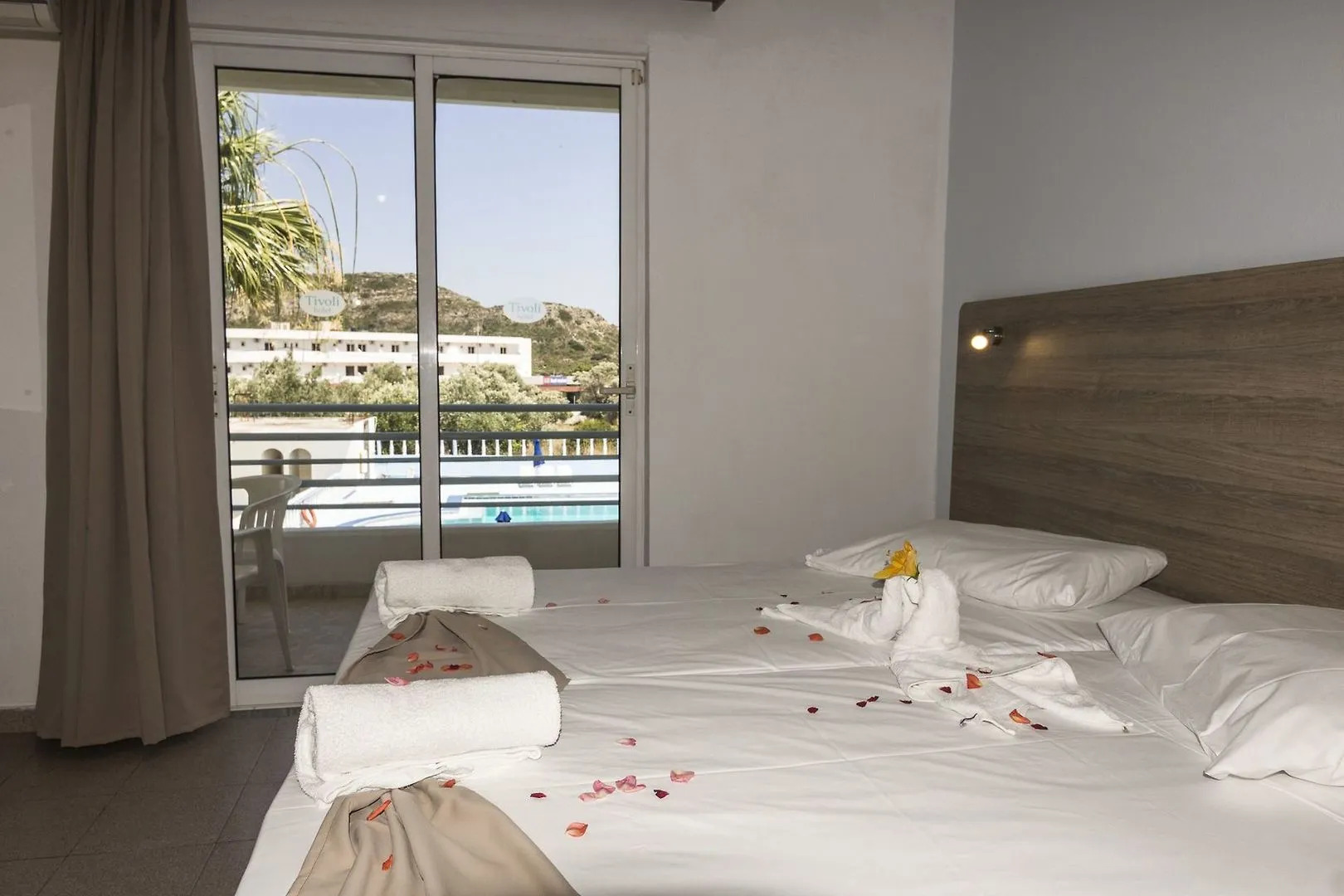 Photo - Tivoli Hotel