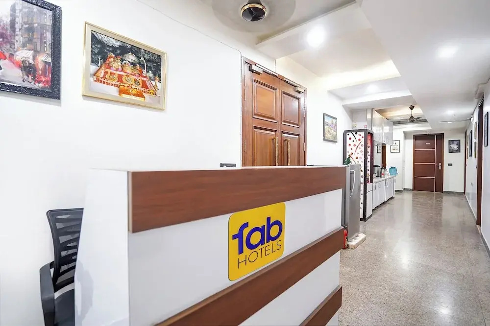 Foto - FabHotel Golden Eye Inn - Nehru Place Market