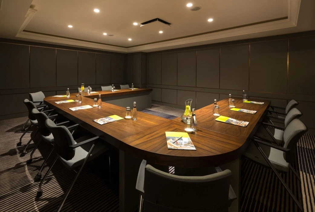 Photo - DoubleTree By Hilton Izmir Airport
