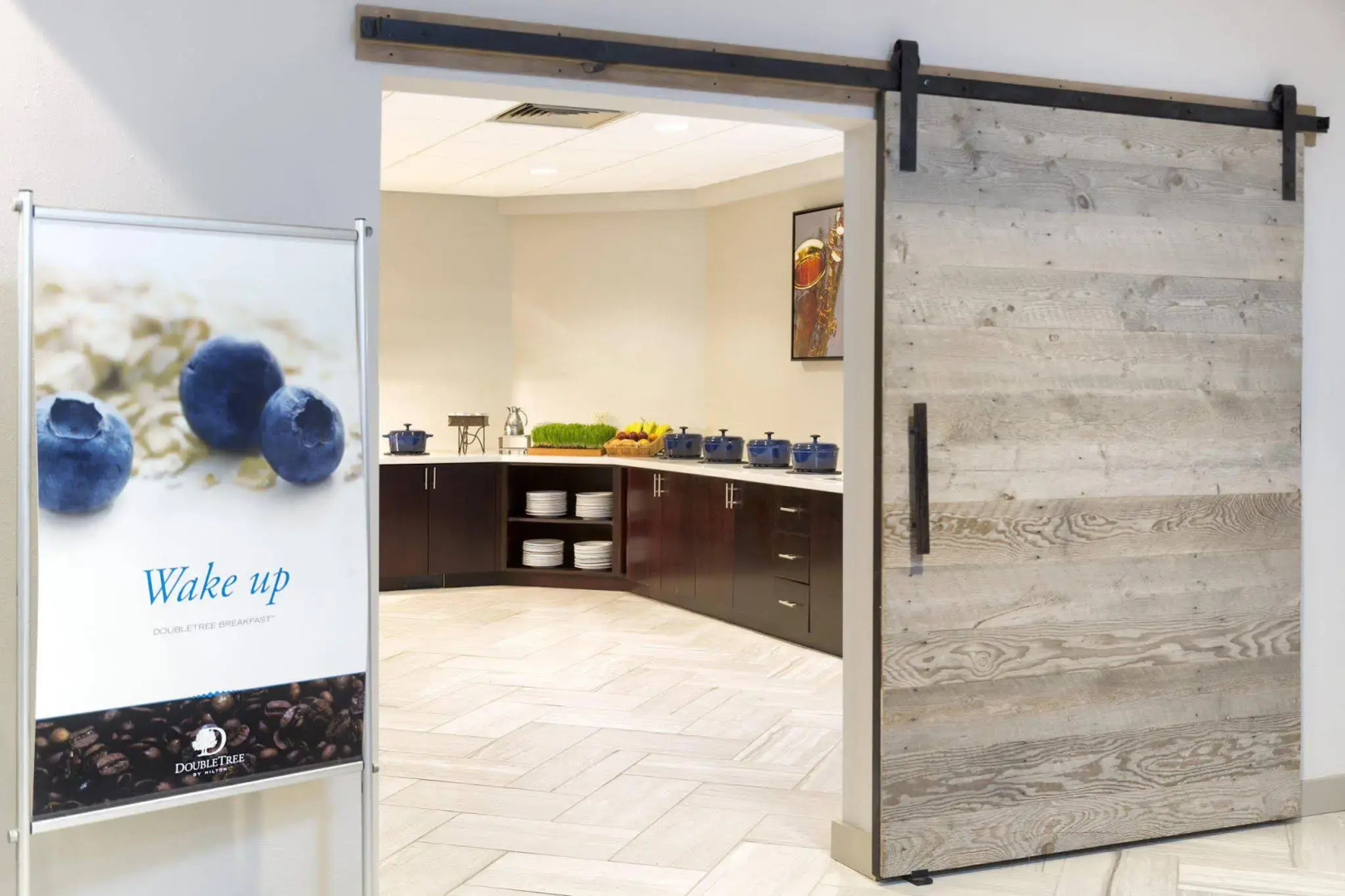 Photo - DoubleTree Suites by Hilton Nashville Airport