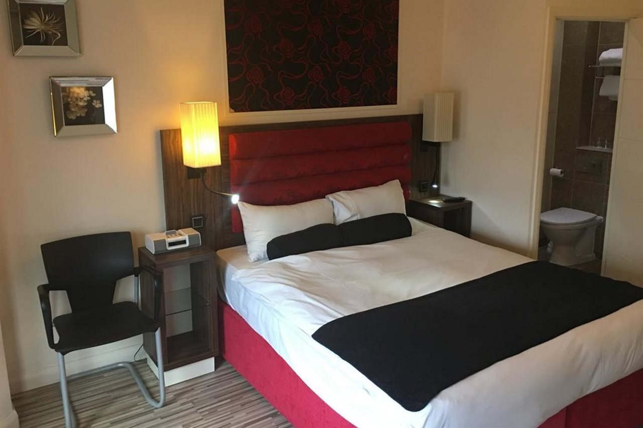 Photo - Simply Rooms & Suites